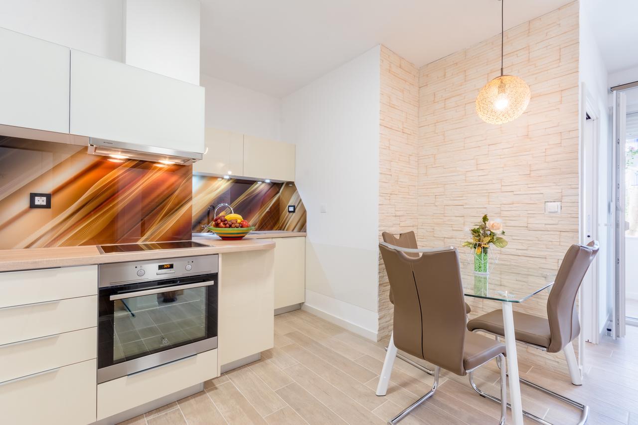 Apartments Niro Split Bagian luar foto
